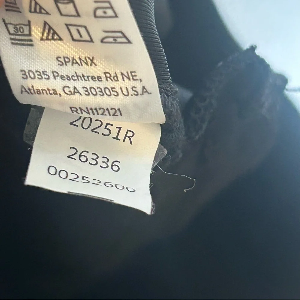 SPANX The Perfect Black Pant Ankle Backseam Skinny Black Small - Picture 12 of 12